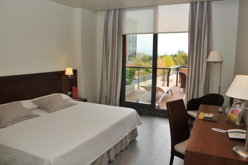 Hotel Barcelona Golf Resort 4 Sup Sant Esteve Sesrovires Pokój zdjęcie