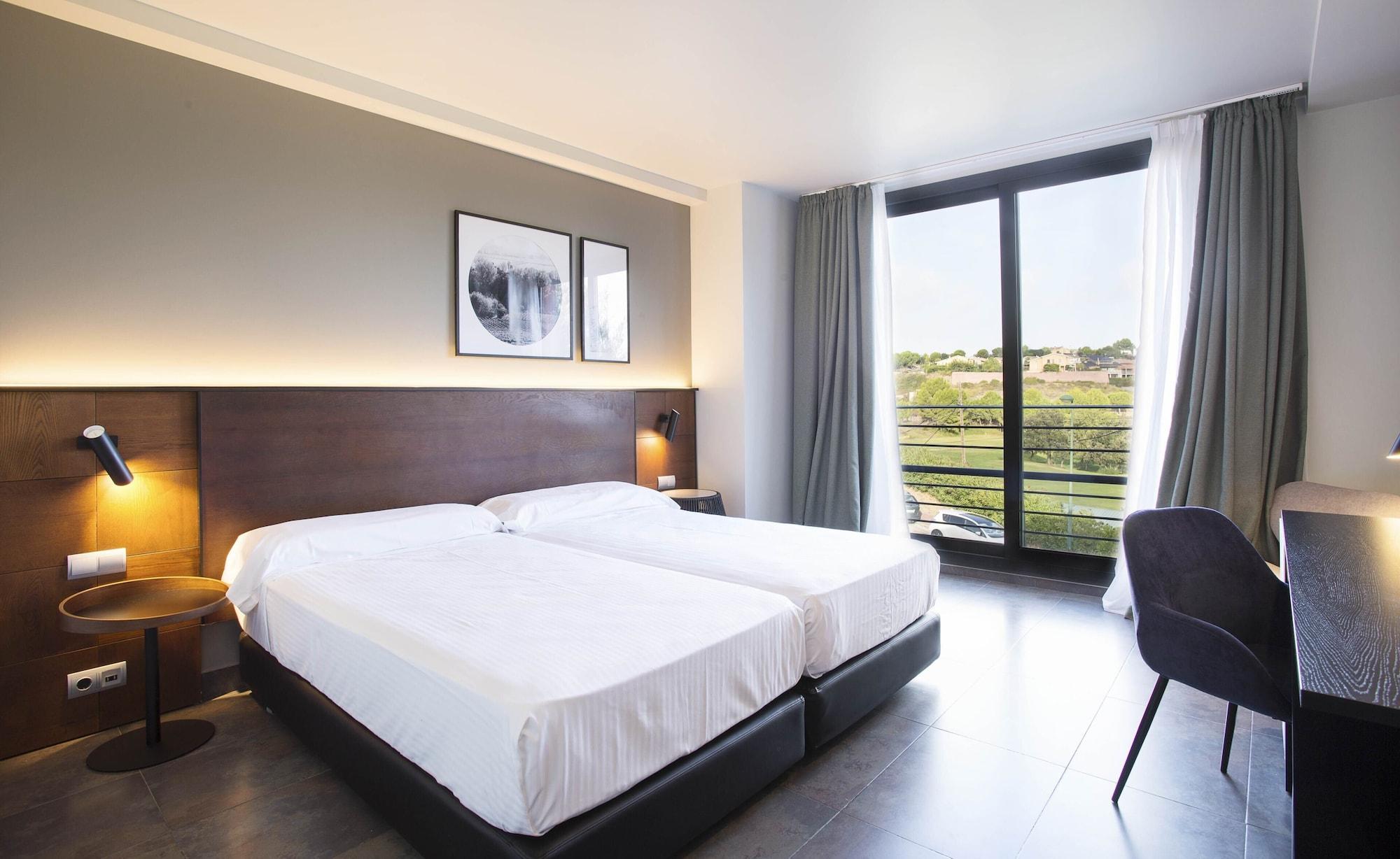 Hotel Barcelona Golf Resort 4 Sup Sant Esteve Sesrovires Zewnętrze zdjęcie