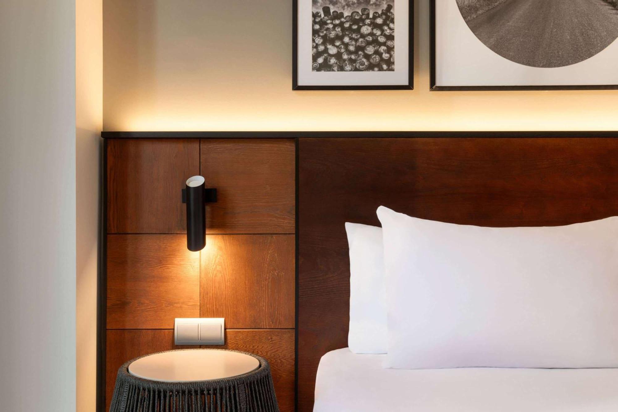 Dolce By Wyndham Barcelona Resort Sant Esteve Sesrovires Zewnętrze zdjęcie